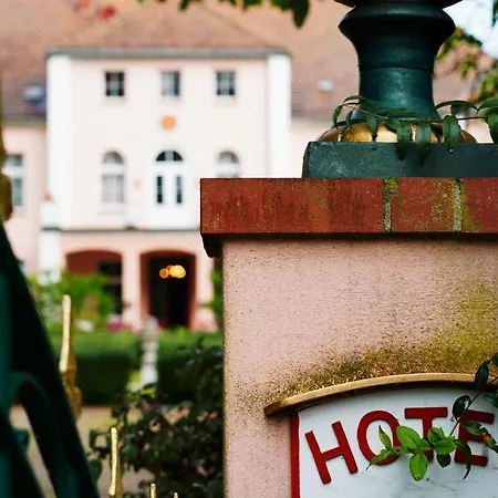 Hotel Schloss Frauenmark 2*